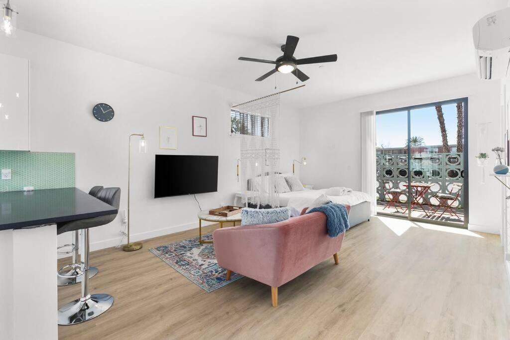 Large Studio Rooftop & Poolside - Walk To Old Town Σκότσντεϊλ Εξωτερικό φωτογραφία