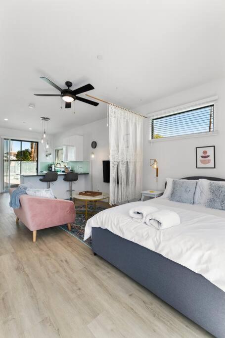 Large Studio Rooftop & Poolside - Walk To Old Town Σκότσντεϊλ Εξωτερικό φωτογραφία