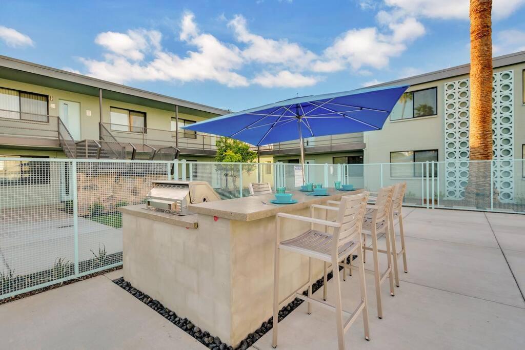 Large Studio Rooftop & Poolside - Walk To Old Town Σκότσντεϊλ Εξωτερικό φωτογραφία