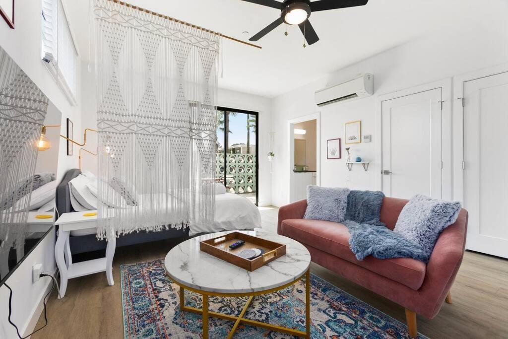 Large Studio Rooftop & Poolside - Walk To Old Town Σκότσντεϊλ Εξωτερικό φωτογραφία